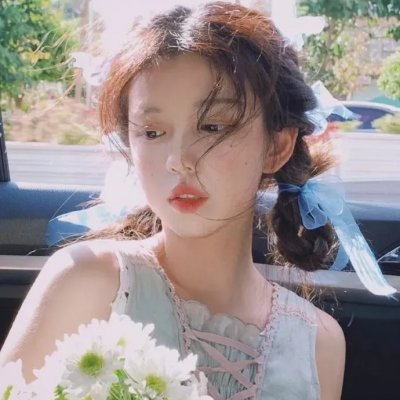 怪笑少女